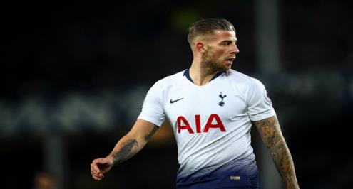 بوتشيتينو يؤكد تمديد عقد ألدرفيريلد لمدة موسم إضافي